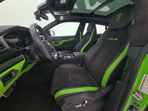 Used 2023 Lamborghini Urus S image 10