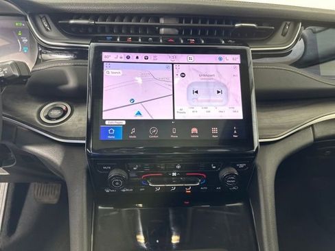 Used 2023 Jeep Grand Cherokee 4WD 4xe image 21