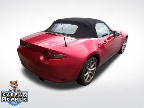 Used 2016 MAZDA MX-5 Miata Sport RWD image 18