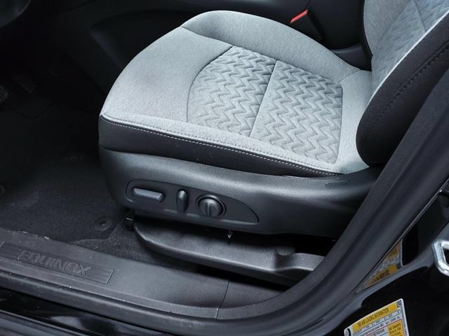 Used 2024 Chevrolet Equinox LT FWD image 11
