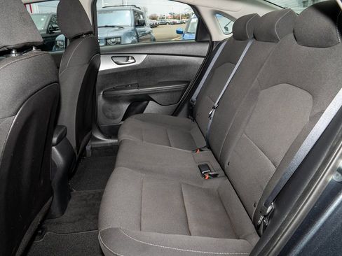 Used 2020 Kia Forte LXS image 7