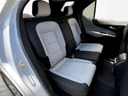 Used 2021 Chevrolet Equinox LT image 27