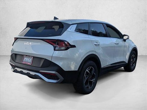 Used 2025 Kia Sportage LX FWD image 5