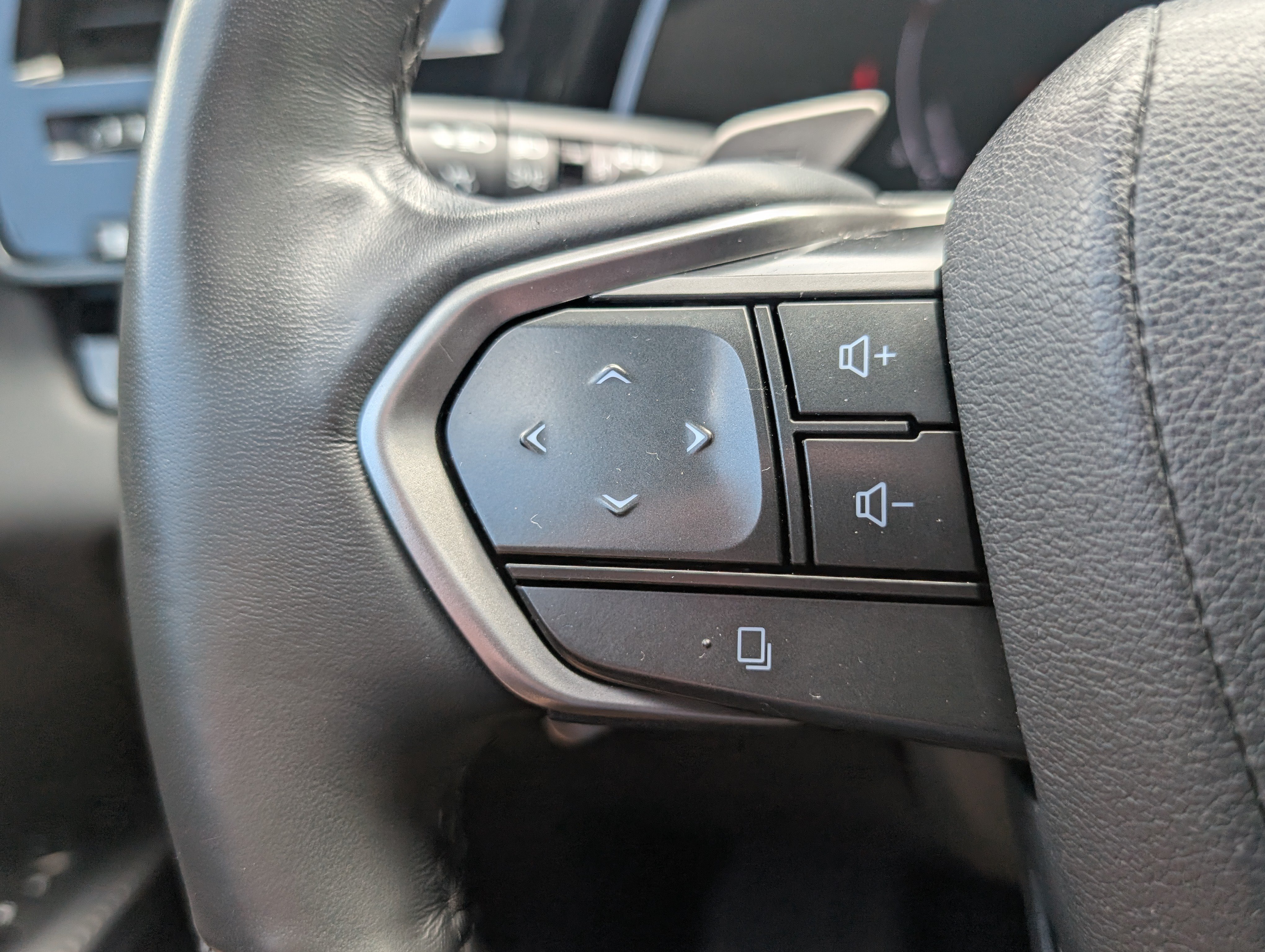 Certified 2024 Lexus RX 350 AWD w/ Convenience Package image 25