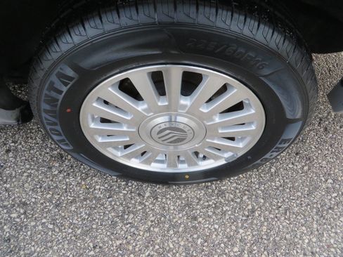 Used 2006 Mercury Grand Marquis LS image 21