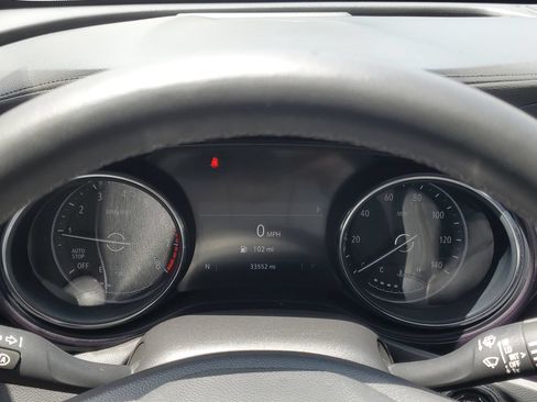 Used 2022 Buick Encore GX Select FWD image 24