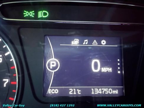 Used 2018 Kia Sorento LX image 17