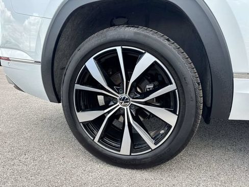 Used 2026 Volkswagen Atlas SEL Premium R-Line AWD/4WD image 34