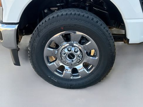 Used 2026 Ford F250 Lariat w/ Chrome Package image 37