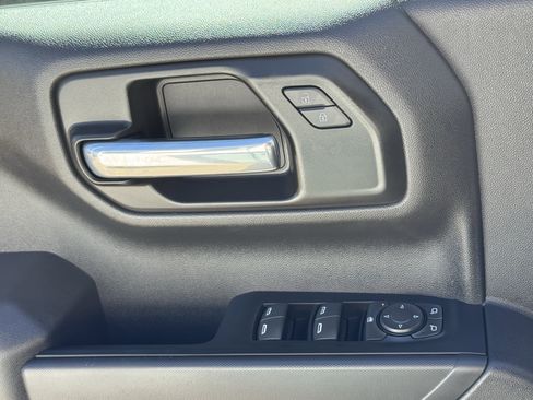 Used 2025 Chevrolet Silverado 1500 Custom image 26