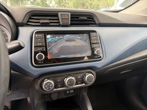 Used 2025 Nissan Versa SV FWD image 23