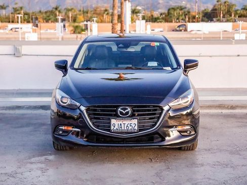 Used 2018 MAZDA MAZDA3 Grand Touring w/ Premium Equipment Package image 3