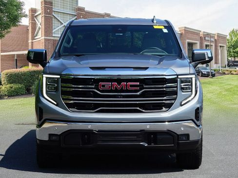 Used 2025 GMC Sierra 1500 SLT w/ SLT Premium Plus Package AWD/4WD image 2