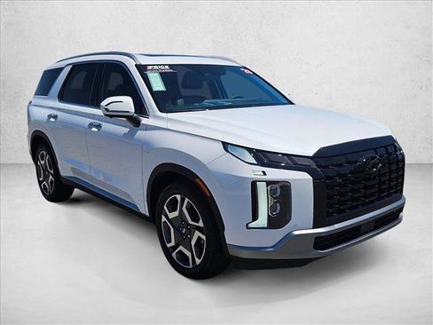 Used 2025 Hyundai Palisade SEL AWD/4WD image 3