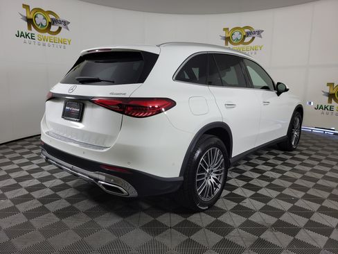 Used 2025 Mercedes-Benz GLC 300 4MATIC image 7