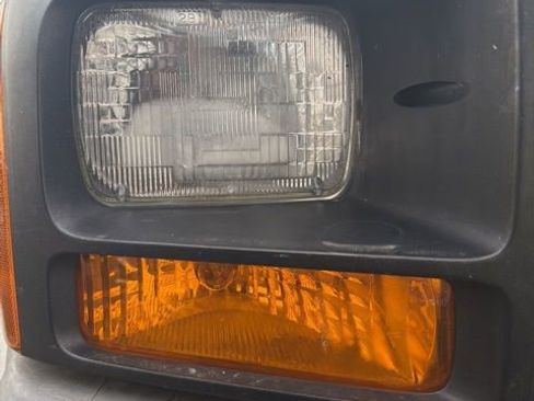 Used 2006 Ford F250 XLT image 12