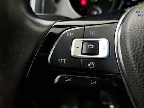 Used 2019 Volkswagen e-Golf SE w/ Driver Assistance Package FWD image 60
