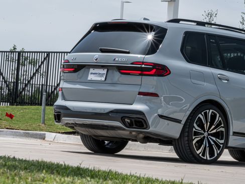 Certified 2023 BMW X7 M60i w/ Executive Package AWD/4WD image 40