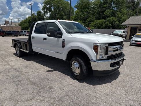Used 2019 Ford F350 XLT image 6