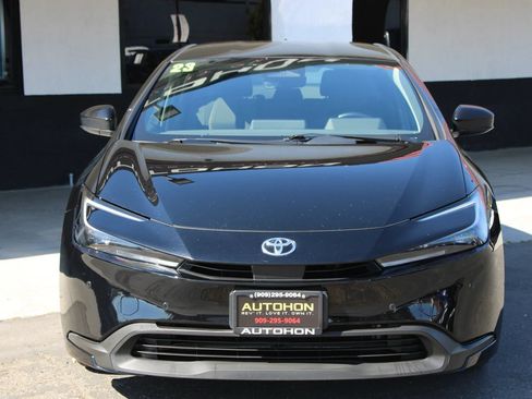 Used 2023 Toyota Prius LE FWD image 2