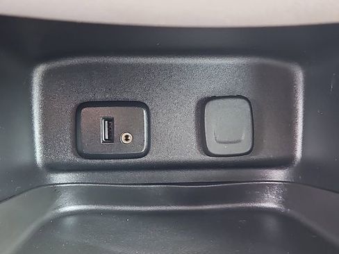 Used 2018 Chevrolet Equinox LS w/ LPO, Cargo Package image 18