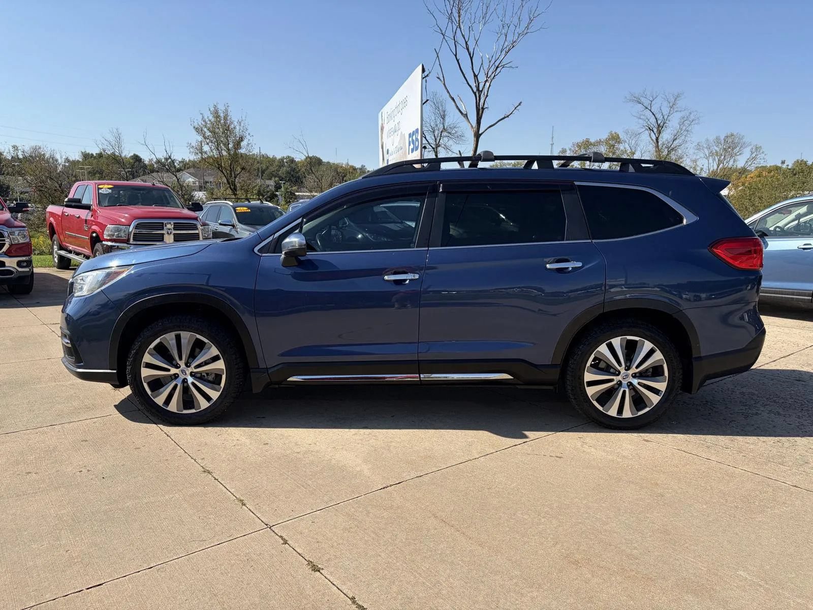 Used 2019 Subaru Ascent Touring AWD/4WD image 5