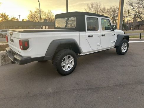 Certified 2020 Jeep Gladiator Sport w/ Quick Order Package 24S image 7