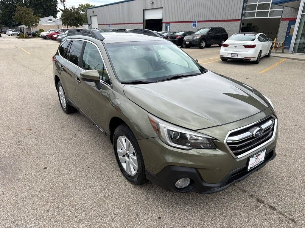 Used 2018 Subaru Outback 2.5i Premium AWD/4WD image 2