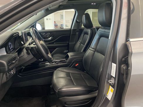 Used 2022 Lincoln Corsair AWD w/ Premium Package image 15