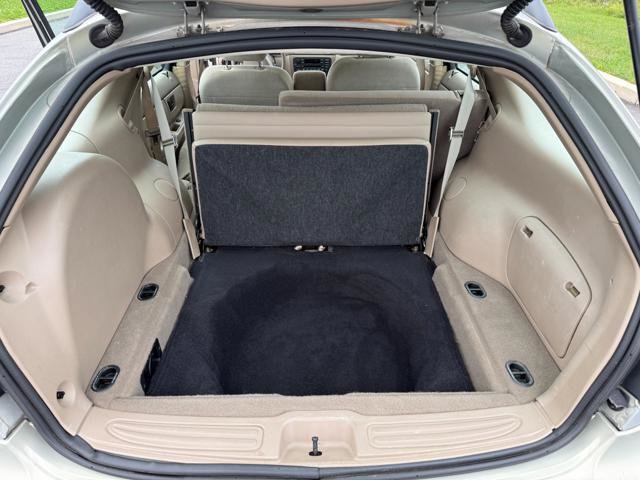 Used 2005 Ford Taurus SE FWD image 24