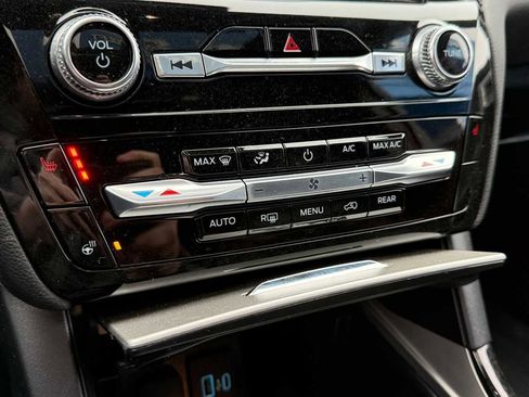 Used 2024 Ford Explorer ST-Line w/ Class IV Trailer Tow Package image 60