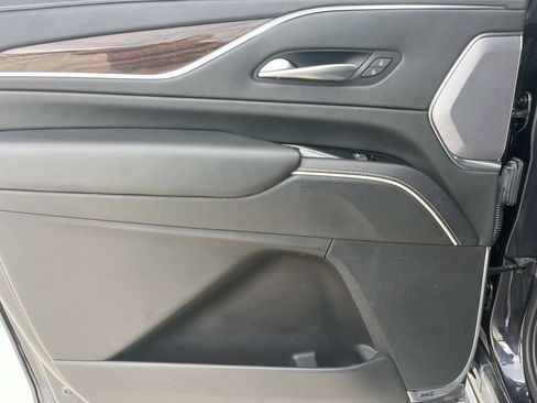 Used 2022 Cadillac Escalade ESV Premium Luxury Platinum AWD/4WD image 20