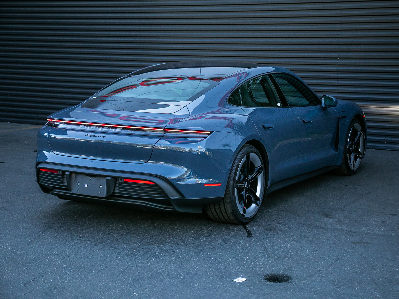 Certified 2026 Porsche Taycan AWD/4WD image 10