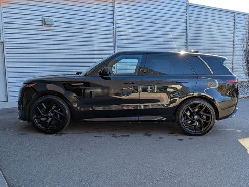 Used 2025 Land Rover Range Rover Sport Dynamic SE image 11