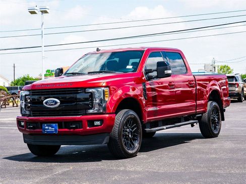 Used 2019 Ford F250 Lariat w/ Lariat Ultimate Package AWD/4WD image 5