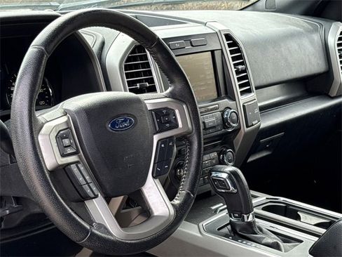 Used 2015 Ford F150 Lariat image 16