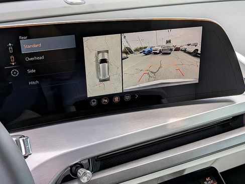 New 2026 Cadillac Vistiq Luxury image 21