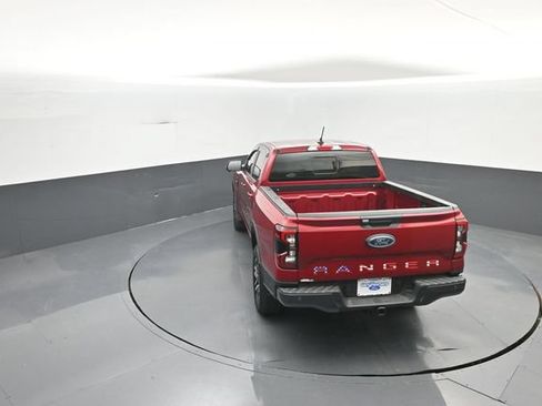 Certified 2025 Ford Ranger Lariat w/ FX4 Off-Road Package AWD/4WD image 30