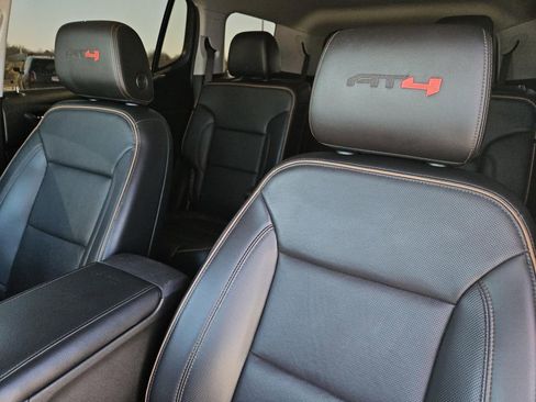 Used 2022 GMC Acadia AT4 w/ Technology Package image 24