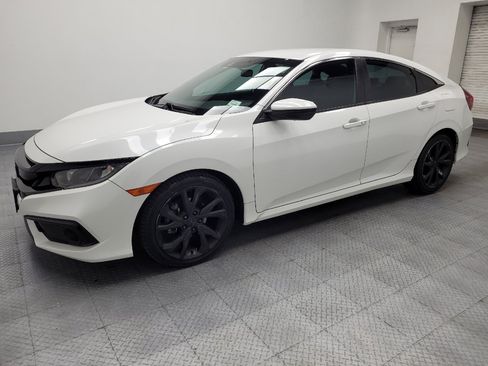 Used 2019 Honda Civic Sport image 2