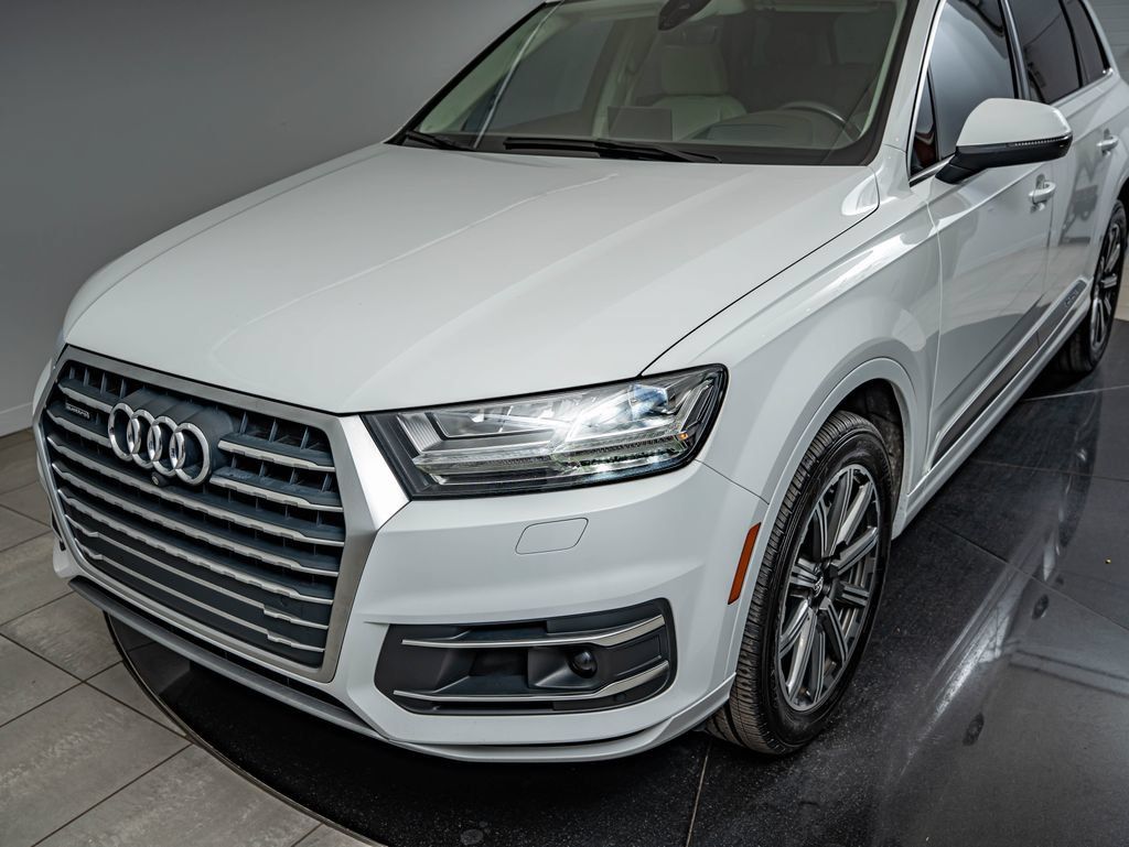 Used 2017 Audi Q7 3.0T Prestige AWD/4WD image 14