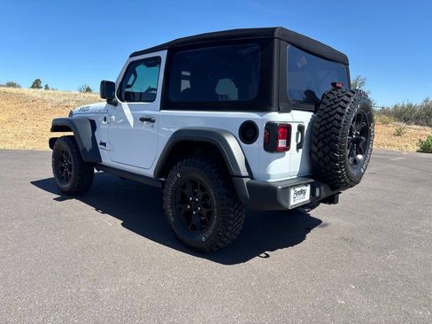 Used 2023 Jeep Wrangler Sport AWD/4WD image 8