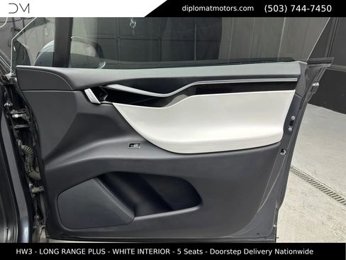 Used 2020 Tesla Model X Long Range AWD/4WD image 25