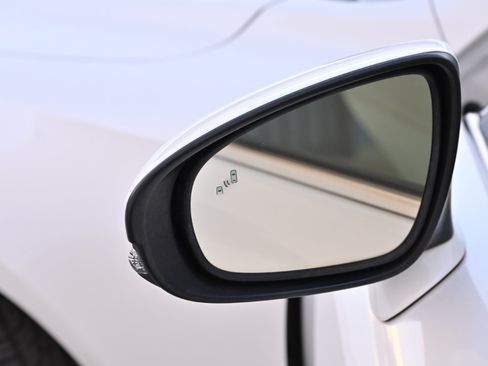 Used 2015 Lexus IS 250 w/ Premium Package RWD image 31
