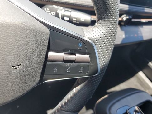 Used 2024 Nissan Ariya FWD image 21
