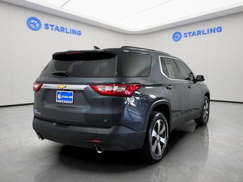 Used 2019 Chevrolet Traverse LT w/ LT Premium Package FWD image 8
