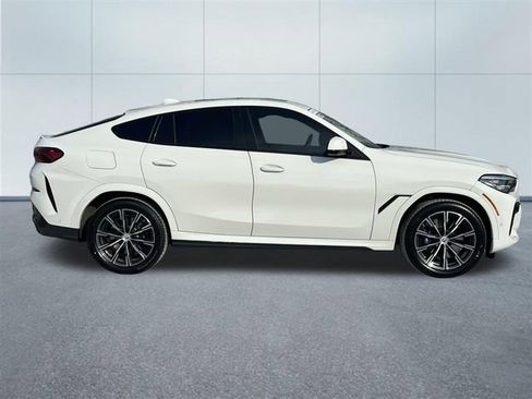 Certified 2022 BMW X6 M50i image 5