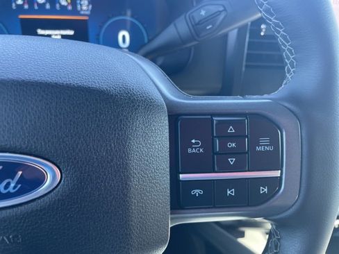 Used 2025 Ford F250 Lariat w/ Chrome Package image 15