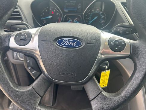 Used 2016 Ford Escape SE AWD/4WD image 19
