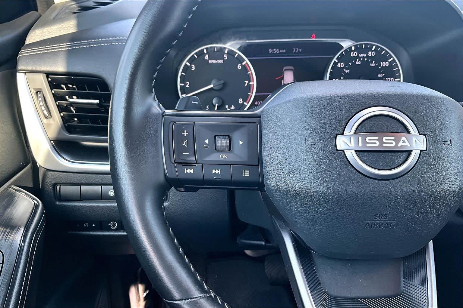 Used 2025 Nissan Rogue SV AWD/4WD image 24